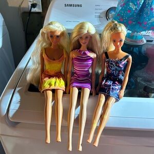 3 barbies